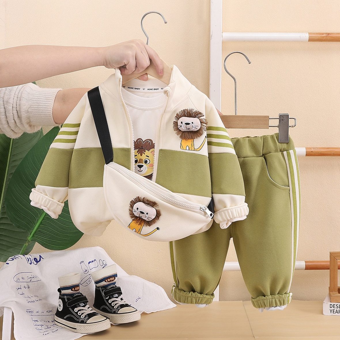 bebeshki-detski-komplekt-mighty-little-roar (2)