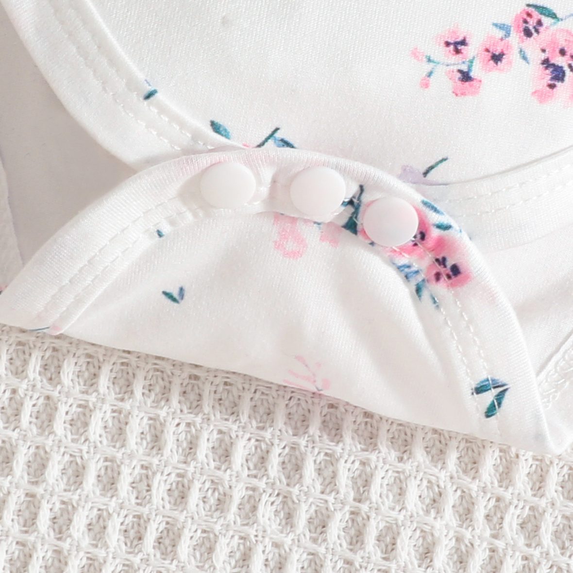 bebeshki-detski-komplekt-Kitty-Flowers (2)