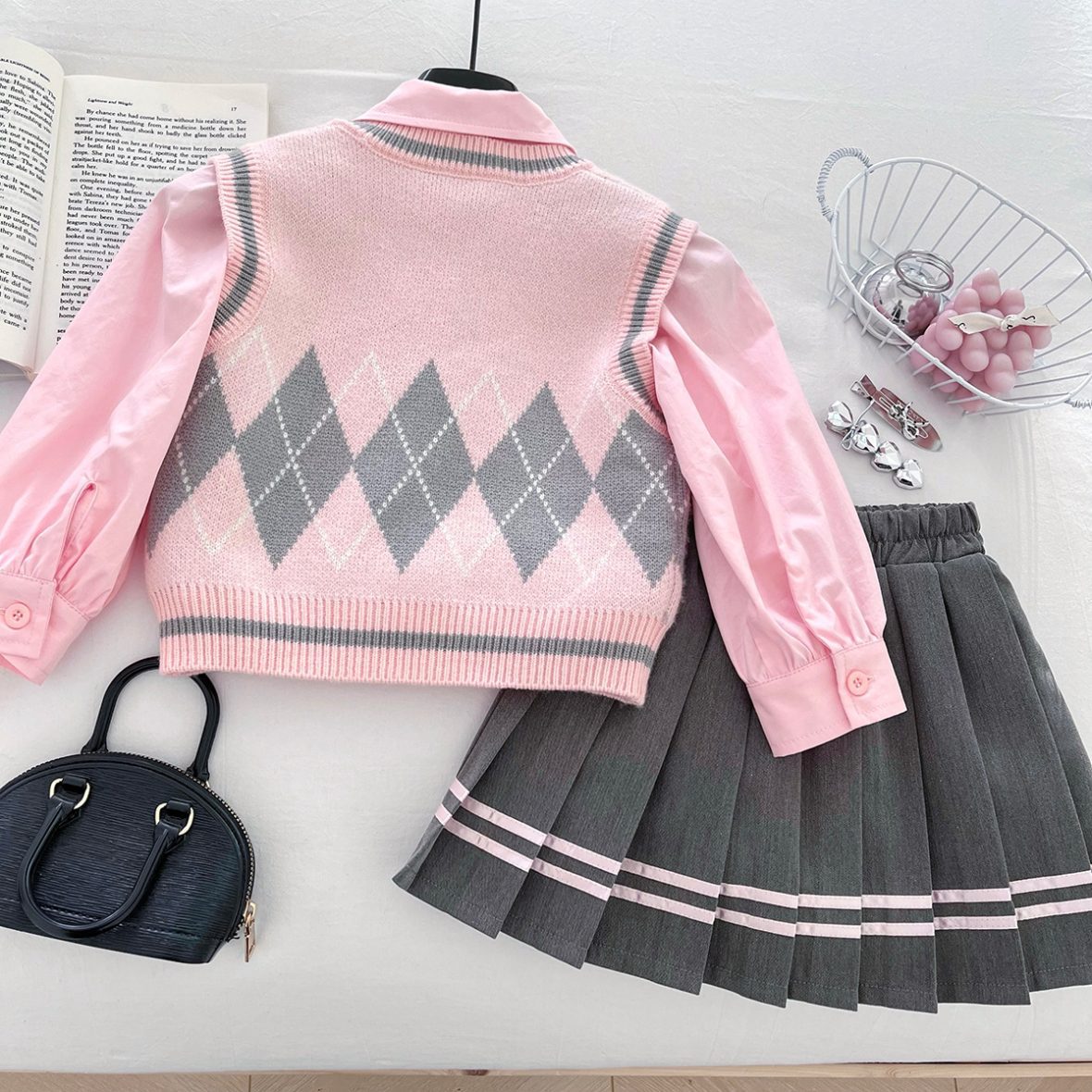 beebeshki-detski-komplekt-student-bunny (3)