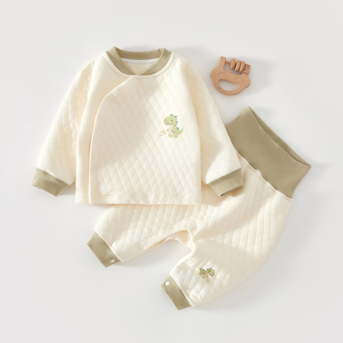 bebeshki-detski-kompelkt-charming-dinos