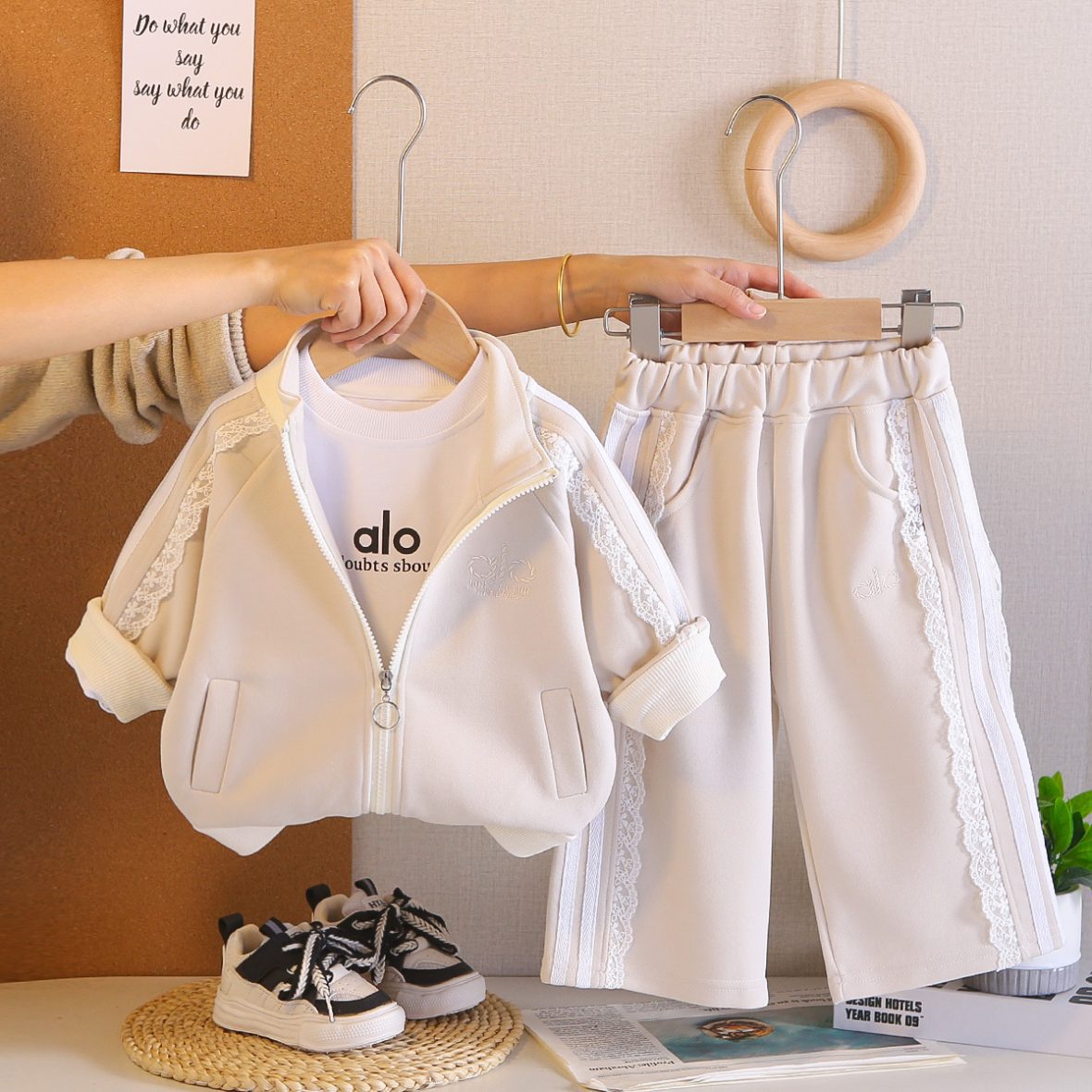 bebeshki-detski-komplekt-Sport Lace White (2)