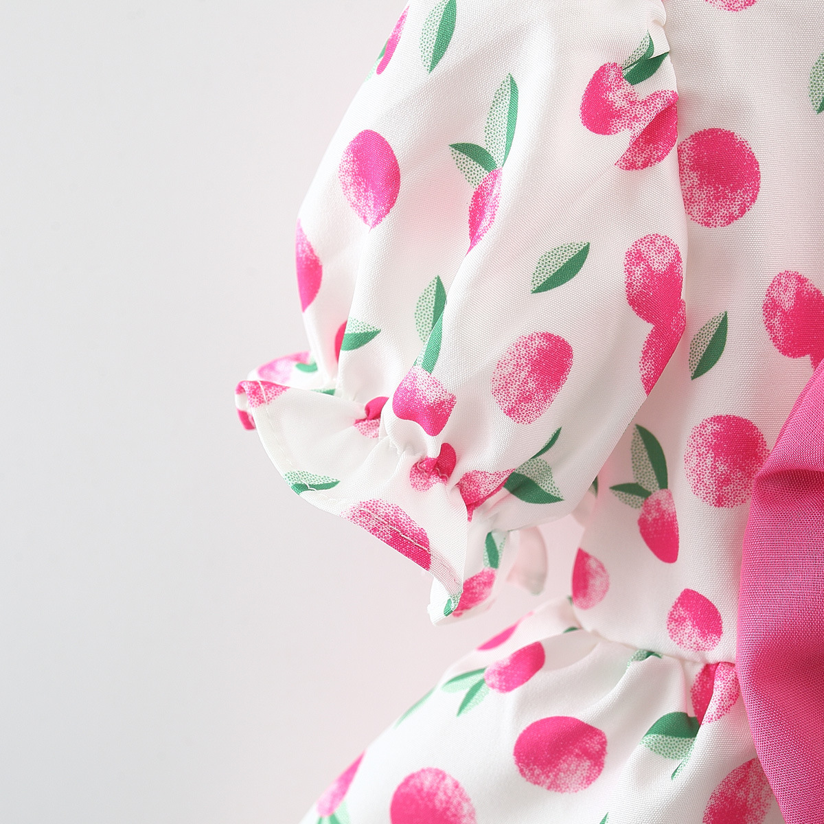 bebeshka-detska-roklq-s-efektna-pandelka-cherry-caprice (1)