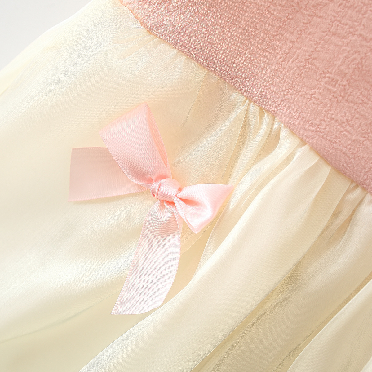 bebeshka-detska-roklq-s-organza-dantela-i-bufan-rakav-little-charm-pink (1)