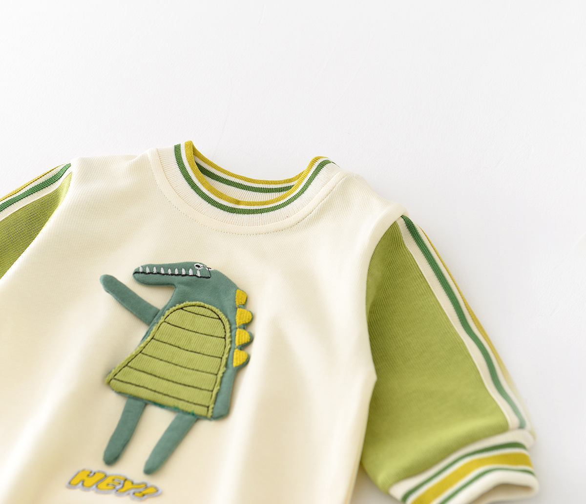 bebeshki-detski-gashterizon-s-3d-efekt-croco-hey (17)