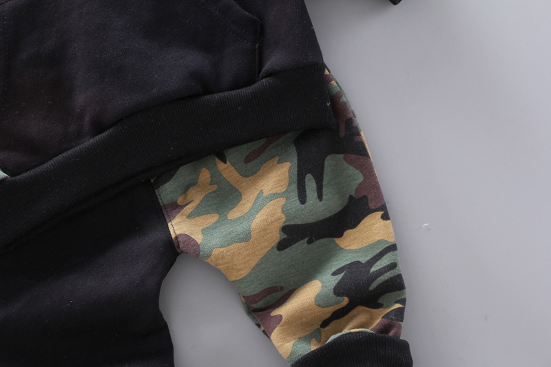 bebeshki-detski-komplekt-black-camo (1)