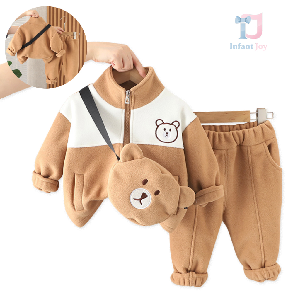 Set fleece de 3 piese cu broderie, guler inalt si geanta de urs Brown Bear Boy