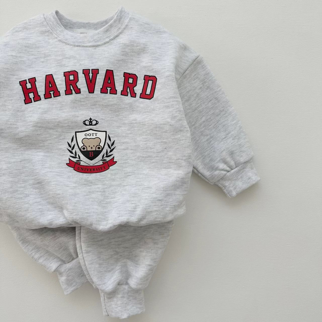 bebeshki-detski-komplekt-harvard-called-me-grey (1)