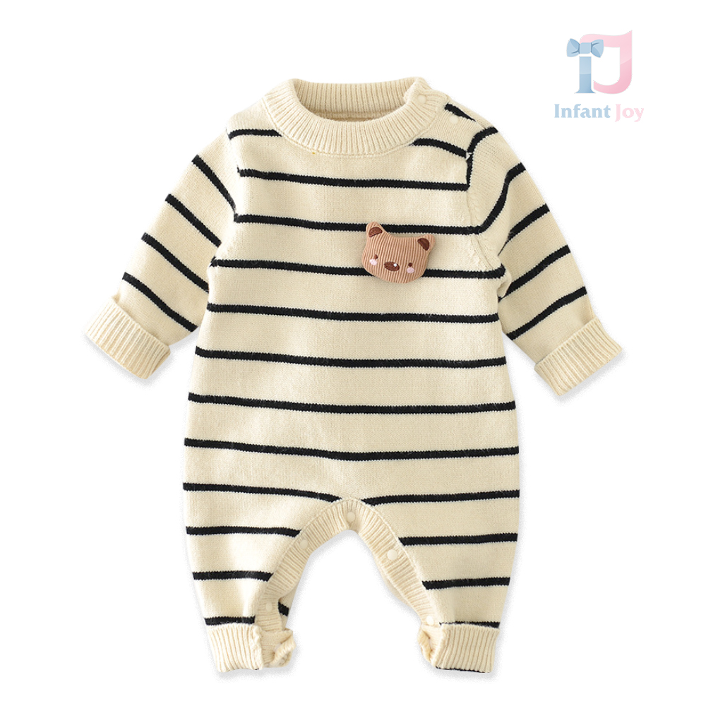 Set premium de salopetă de la tricotat de înaltă calitate și broșă 3D Bear Bourjois