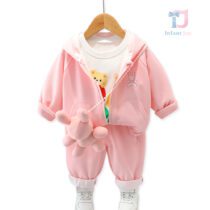 Set de 4 piese cu glugă, broderie și pandantiv Sille Toy Pink