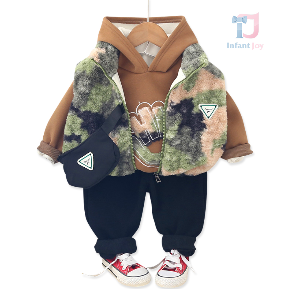 Set matlasat de 3 piese cu vesta de pluș și geantă de umăr Urban Camo