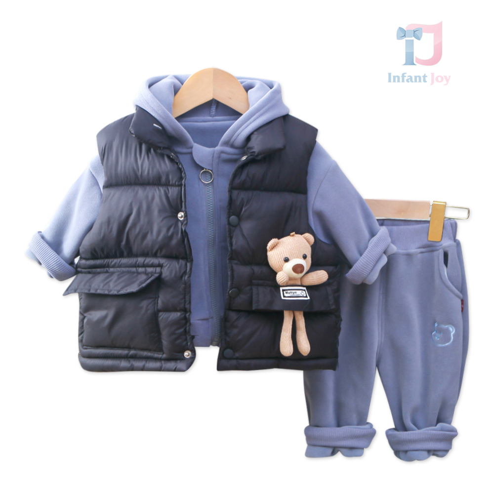 Set din Pluș de 4 piese cu Călduros cu Vestă Matlasată și Element 3D Comfy Cub