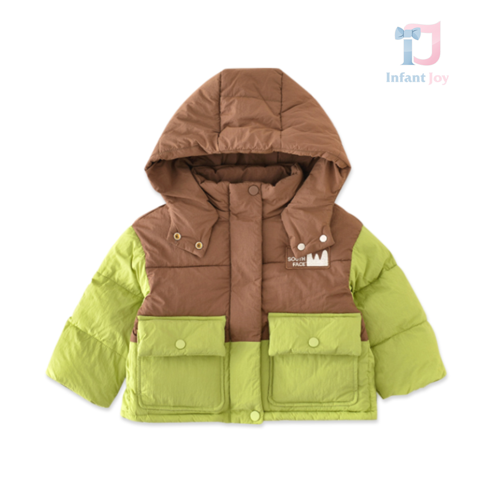 Jachetă matlasată cu umplutură de puf, glugă și logo-ul atrăgător Woodland