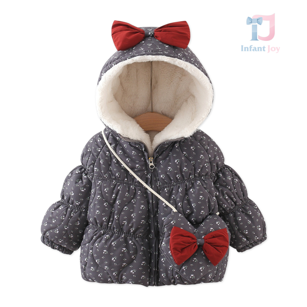 Geacă călduros matlasat de 2 piese cu umplutură din puf ecologic, glugă și geantă de umăr Heart Ribbon