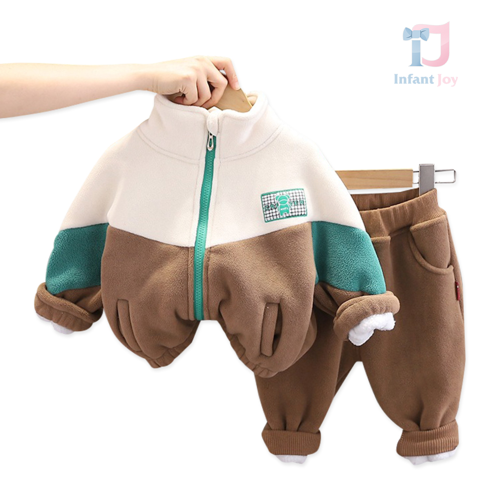 Set sport moale de 2 piese cu guler înalt și închidere cu fermoar Soft Adventure