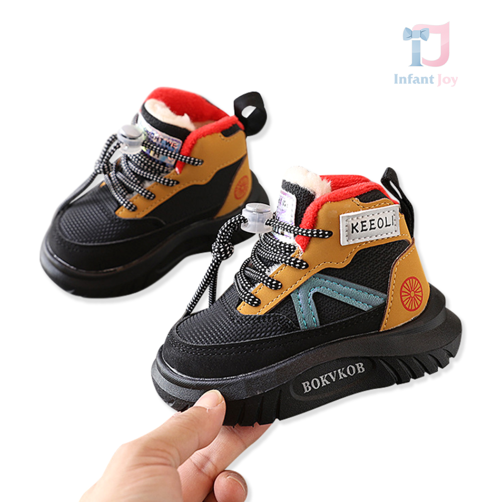 Ghete de iarnă cu blană călduroasă, embleme și șireturi Frost Guard Black