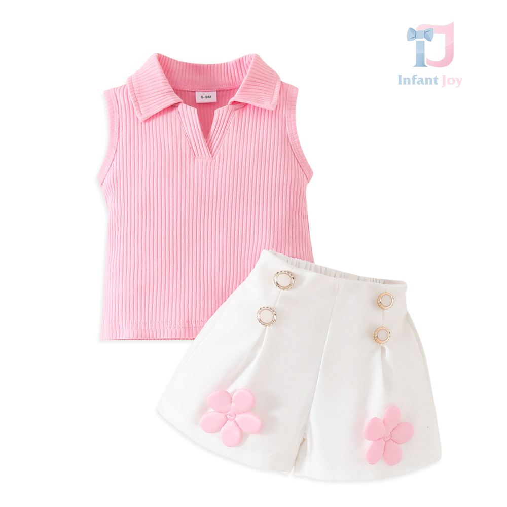 Set de 2 piese cu top rib cu guler clasic, decolteu în V și pantaloni scurți cu flori și nasturi cu perle Primrose Etiquette