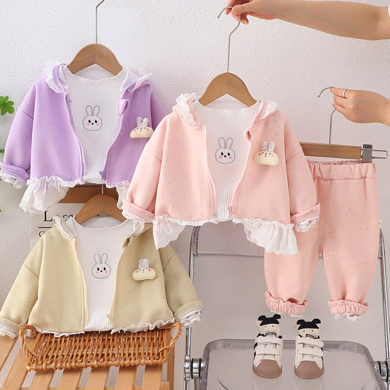 bebeshki-detski-komplekt-shiny-bunny (1)