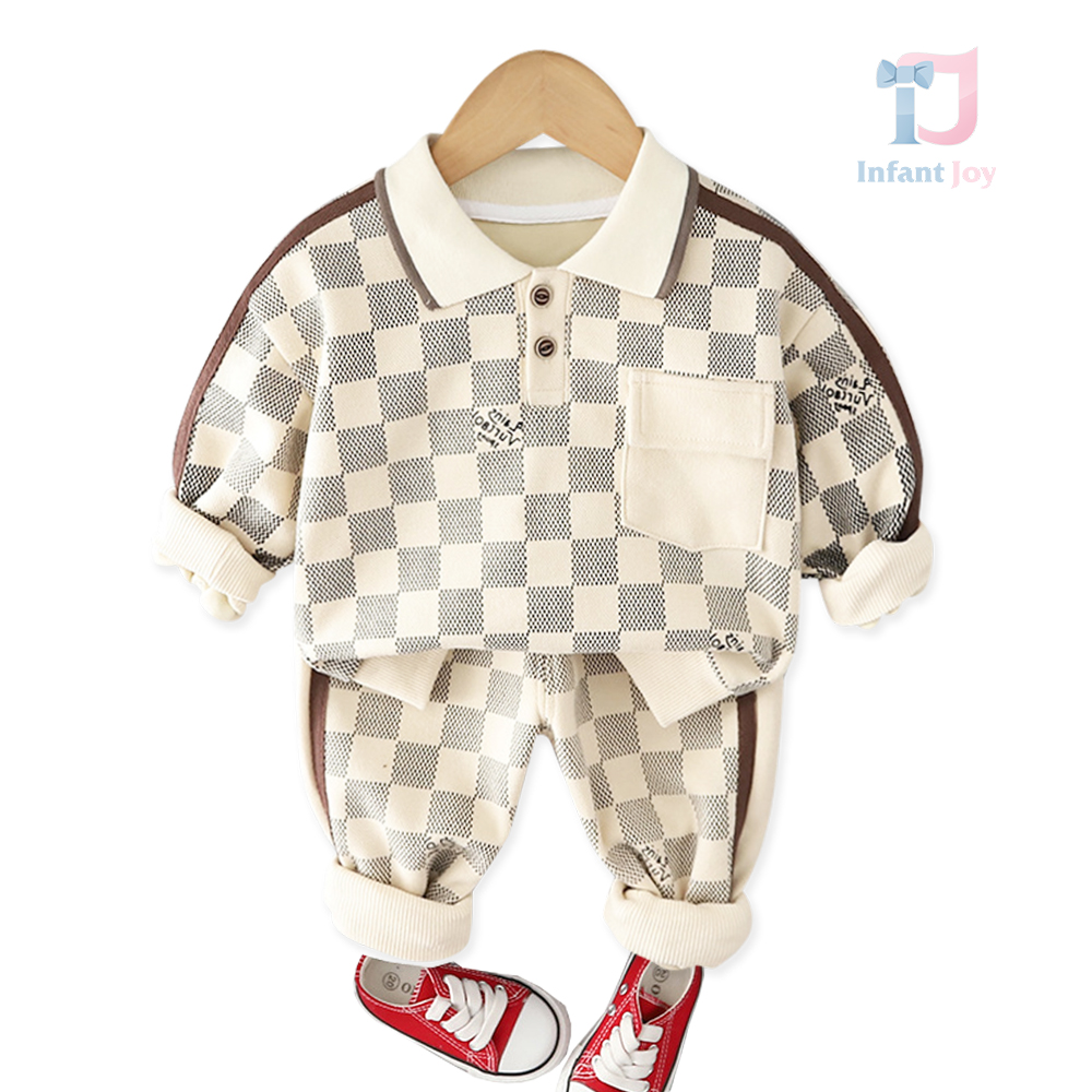 Set de 2 piese cu bluză cu guler clasic și pantaloni cu imprimeu modern Cozy Cubes