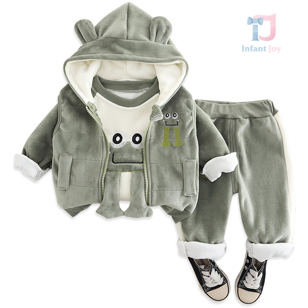 Set sport matlasat de 3 piese cu vestă cu glugă, bluză/hanorac cu elemente 3D și pantaloni Froggy