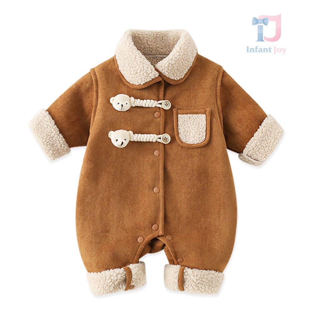 Salopetă premium din velur ecologic cu blană buclată din pluș și elemente 3D Bear Cloud