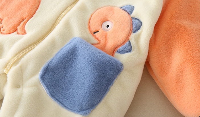 bebeshki-detski-gashterizon-little-dinos (2)