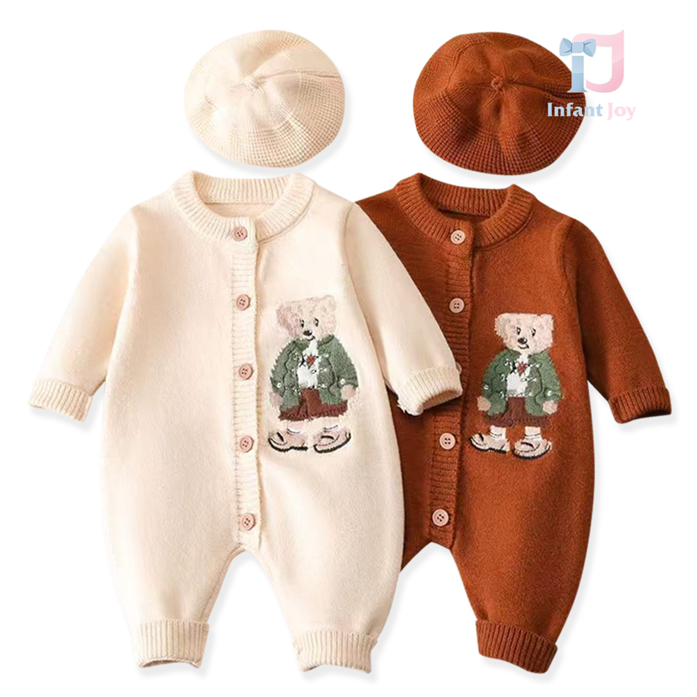 Set premium din tricotaj de 2 piese cu salopetă brodată și căciulă Business Bear