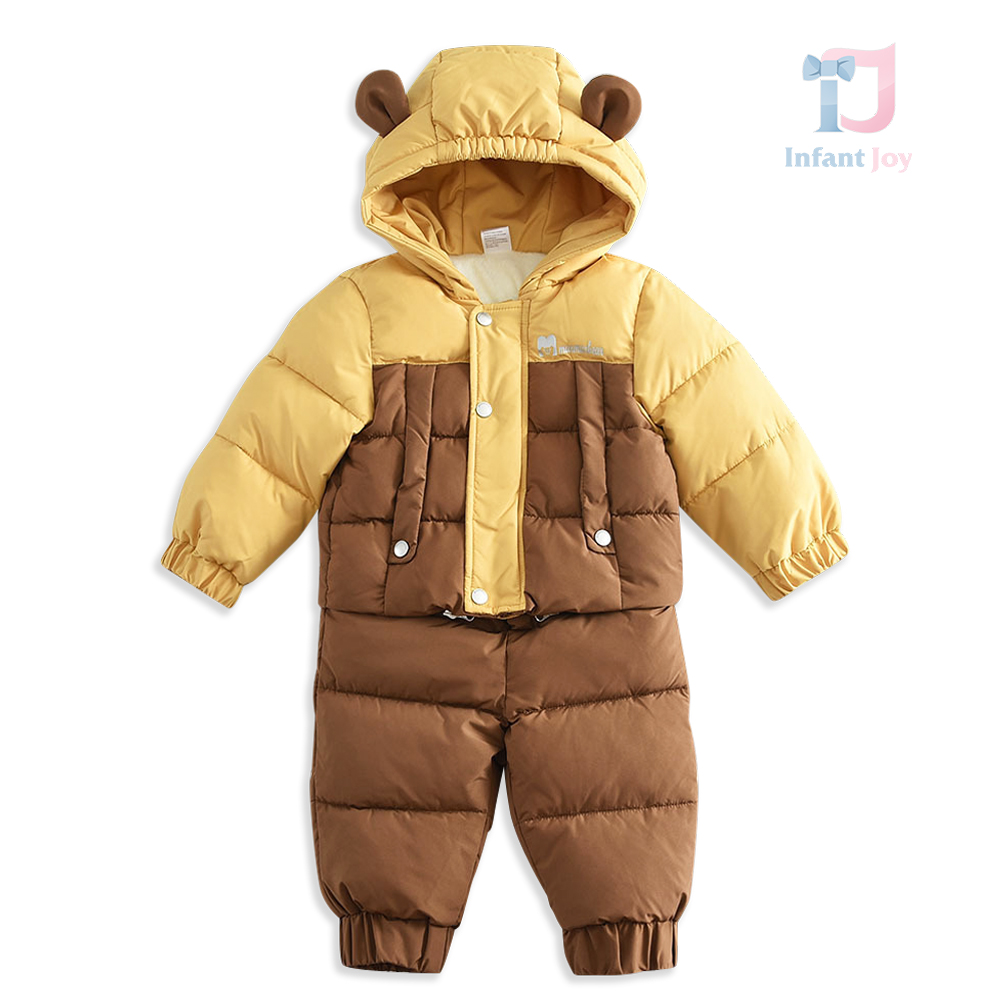 Set de schi din 2 piese cu geacă cu glugă, urechiușe 3D, broderie și pantaloni Amber Hug