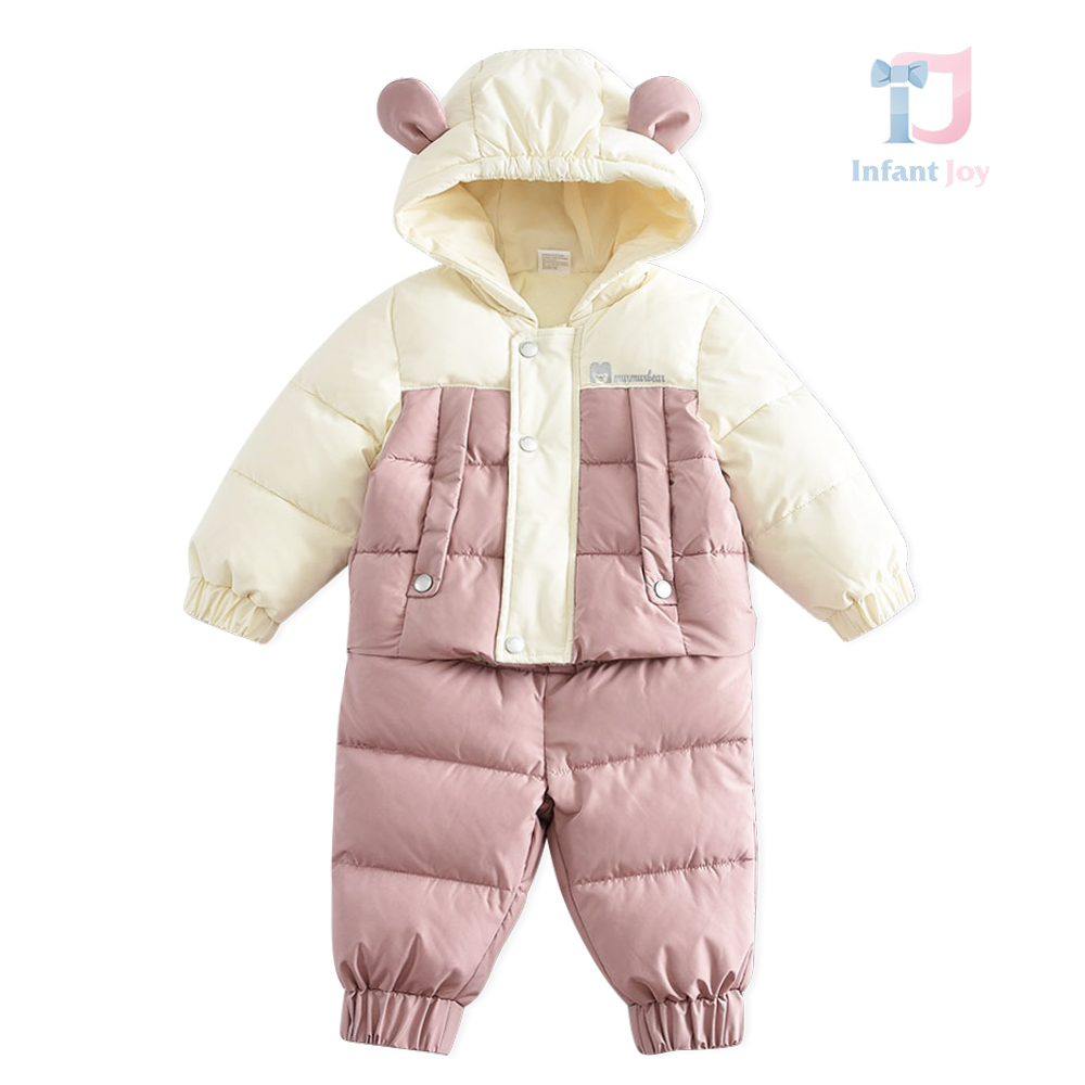 Set de schi din 2 piese cu geacă cu glugă, urechiușe 3D, broderie și pantaloni Pinky Hug