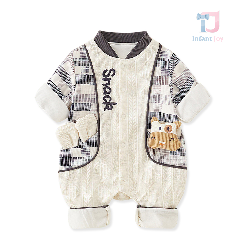 Salopetă din material texturat cu elemente 3D Snackster