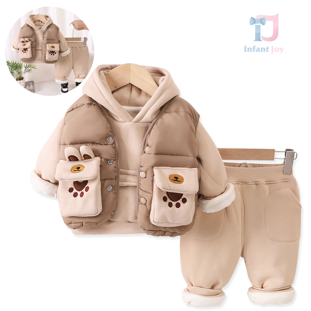 Set sport matlasat de 3 piese cu vestă matlasată, bluză/hanorac cu glugă și pantaloni Step By Step