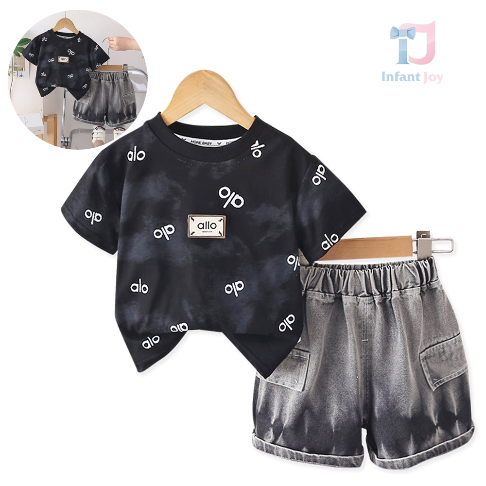 Set de 2 piese format din tricou cu emblemă și pantaloni scurți din denim cu efect batik Alo Batik Black