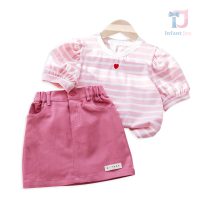 Set de 2 piese din tricou cu mânecă bufantă și mini fustă Red Herat