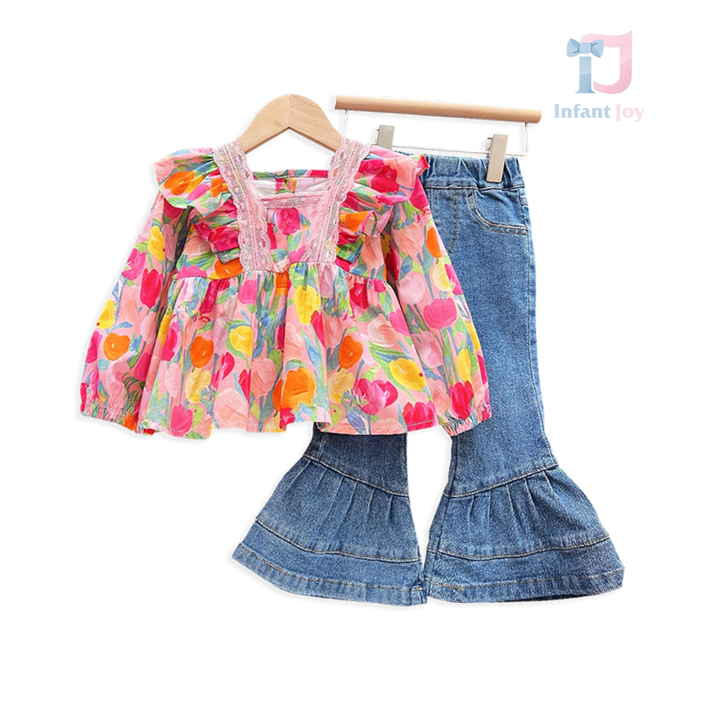 Set de 2 piese format din tunică florală cu volane, dantelă și pantaloni din denim Sweet Flowers