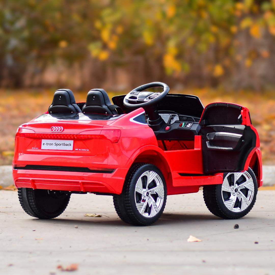 masinuta-electrica-cu-licenta-audi-e-tron-sportback-4×4-putere-140w-scaun-tapitat-rosie-534034