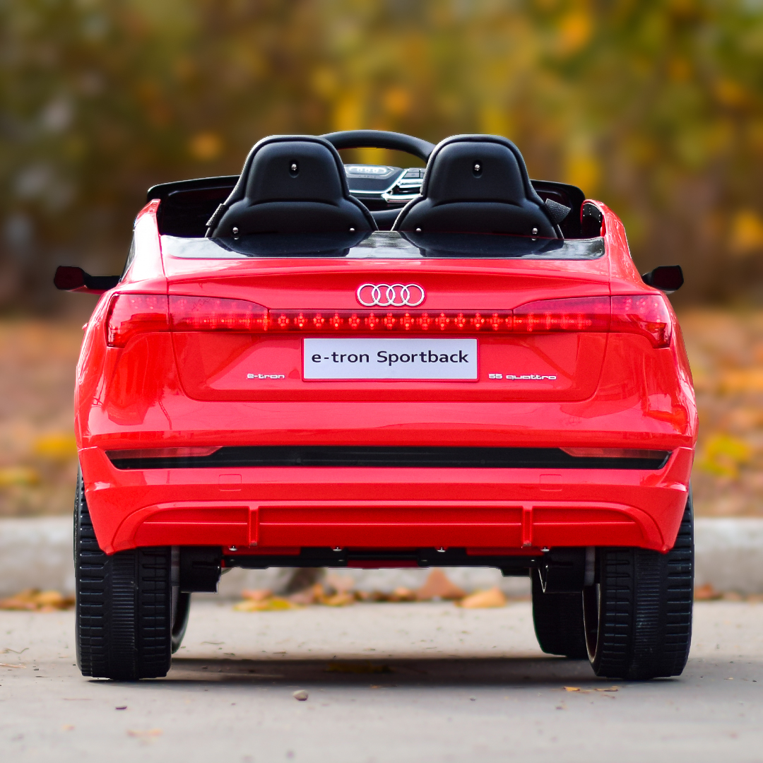 masinuta-electrica-cu-licenta-audi-e-tron-sportback-4×4-putere-140w-scaun-tapitat-rosie-864616