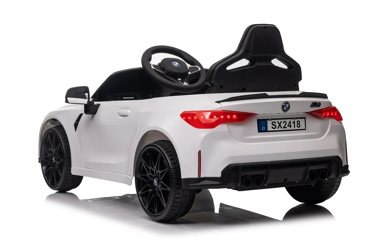 masinuta-electrica-pentru-copii-bmw-m4-90w-putere-baterie-12v-7ah-roti-eva-scaun-tapitat-alba-775502