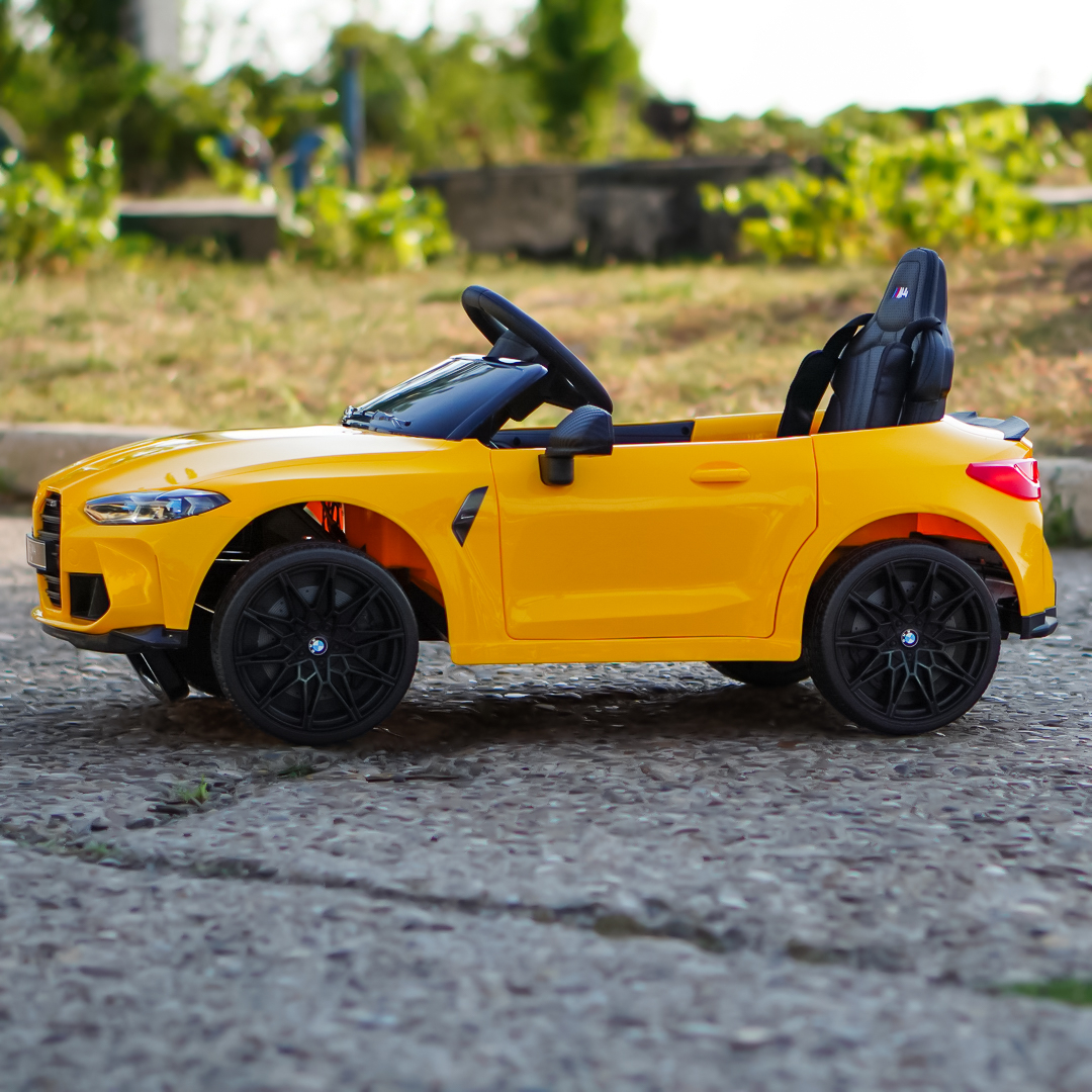 masinuta-electrica-pentru-copii-bmw-m4-90w-putere-baterie-12v-7ah-roti-eva-scaun-tapitat-galben-561584