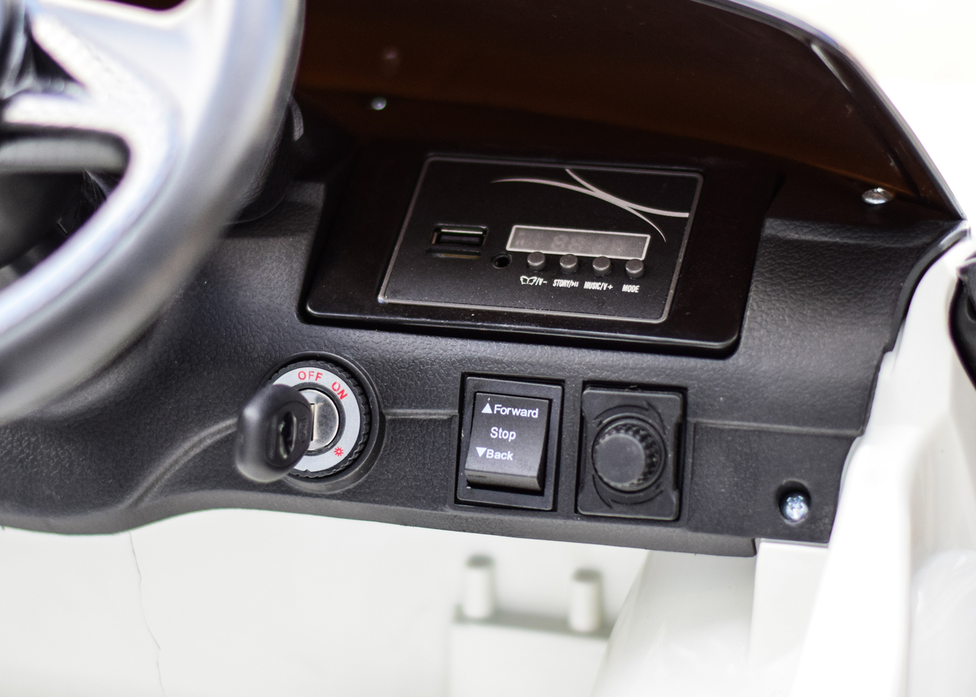 masinuta-electrica-pentru-copii-mclaren-gt-70w-12v-butterfly-doors-alba-134981