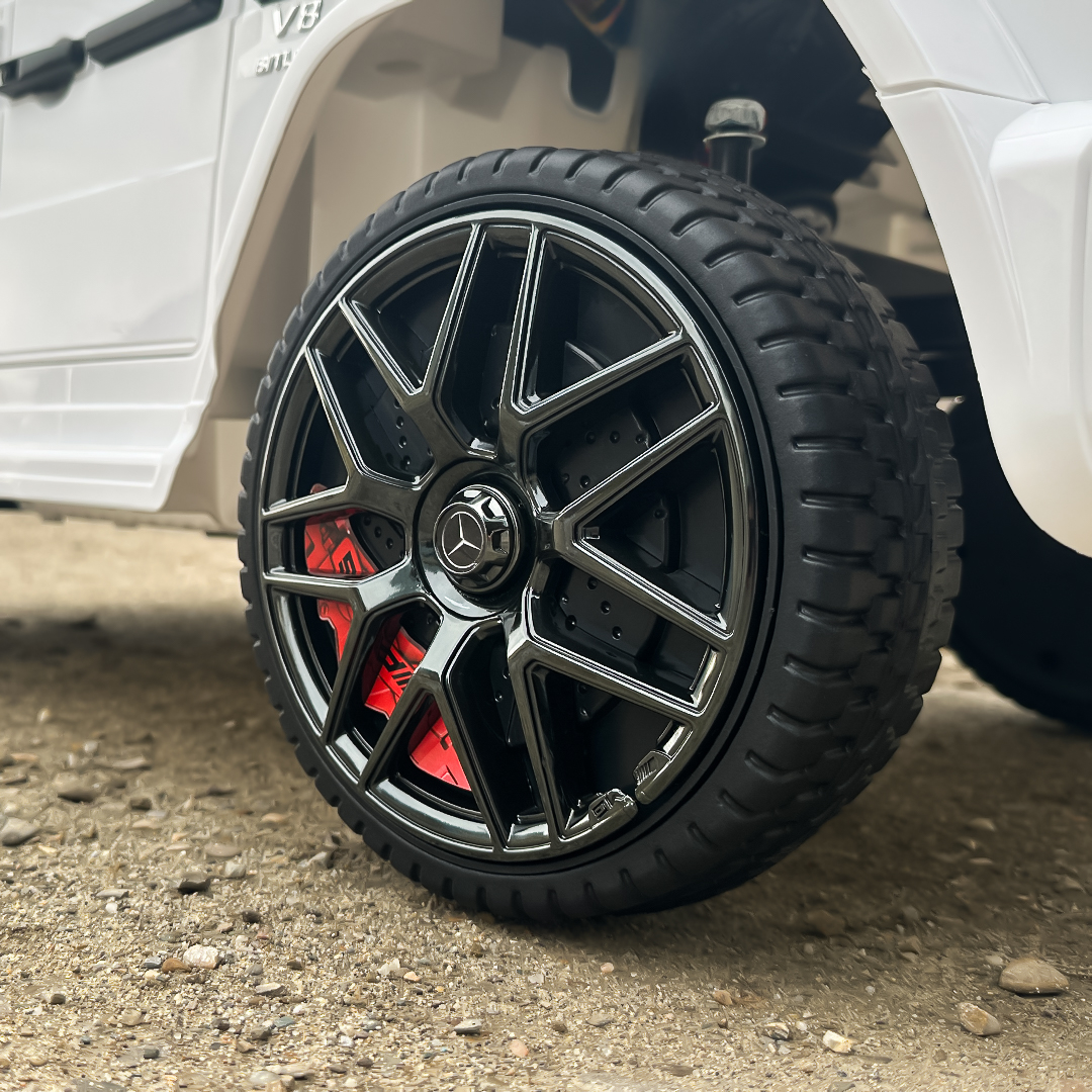 masinuta-electrica-pentru-copii-mercedes-g63-amg-70w-12v-echipare-premium-alba-357742