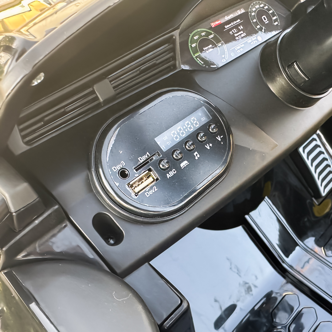 Audi SQ8 B lack (4)