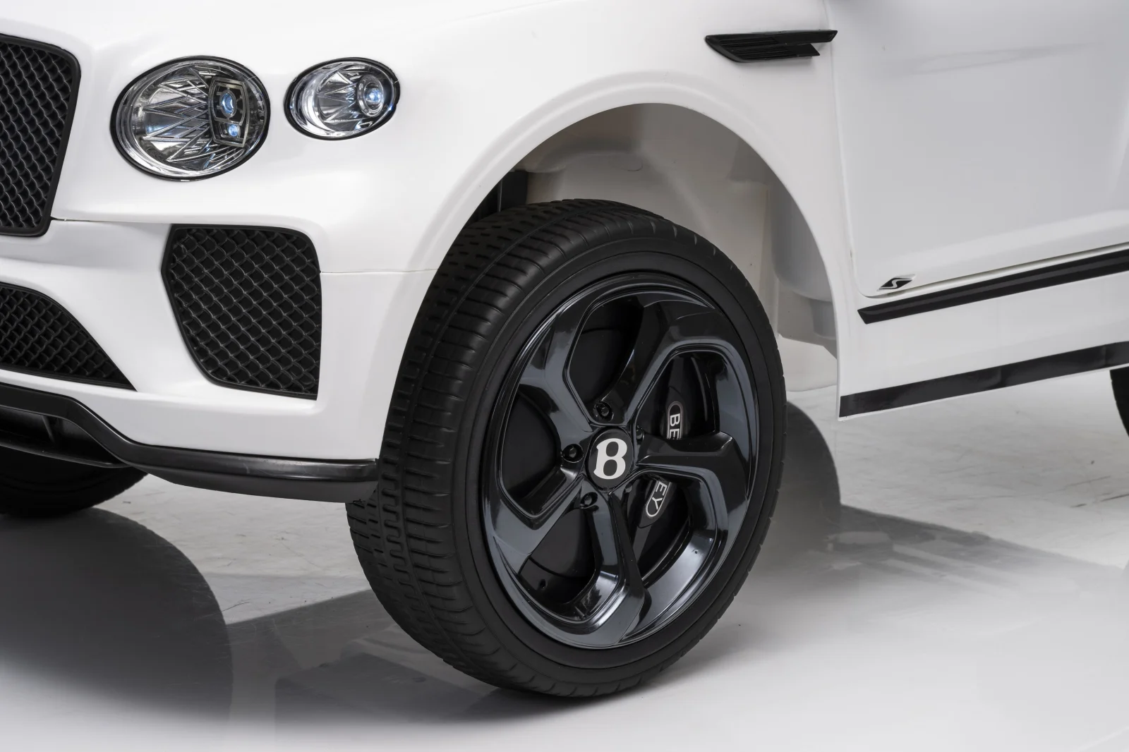 Bentley Bentayga S (7) White