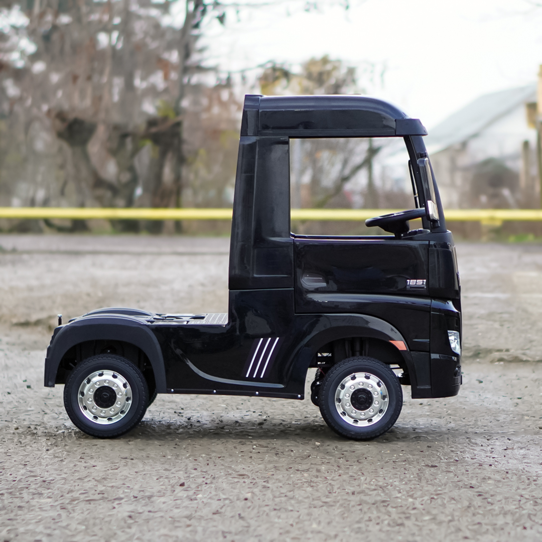 Mercedes Actros Black (14)