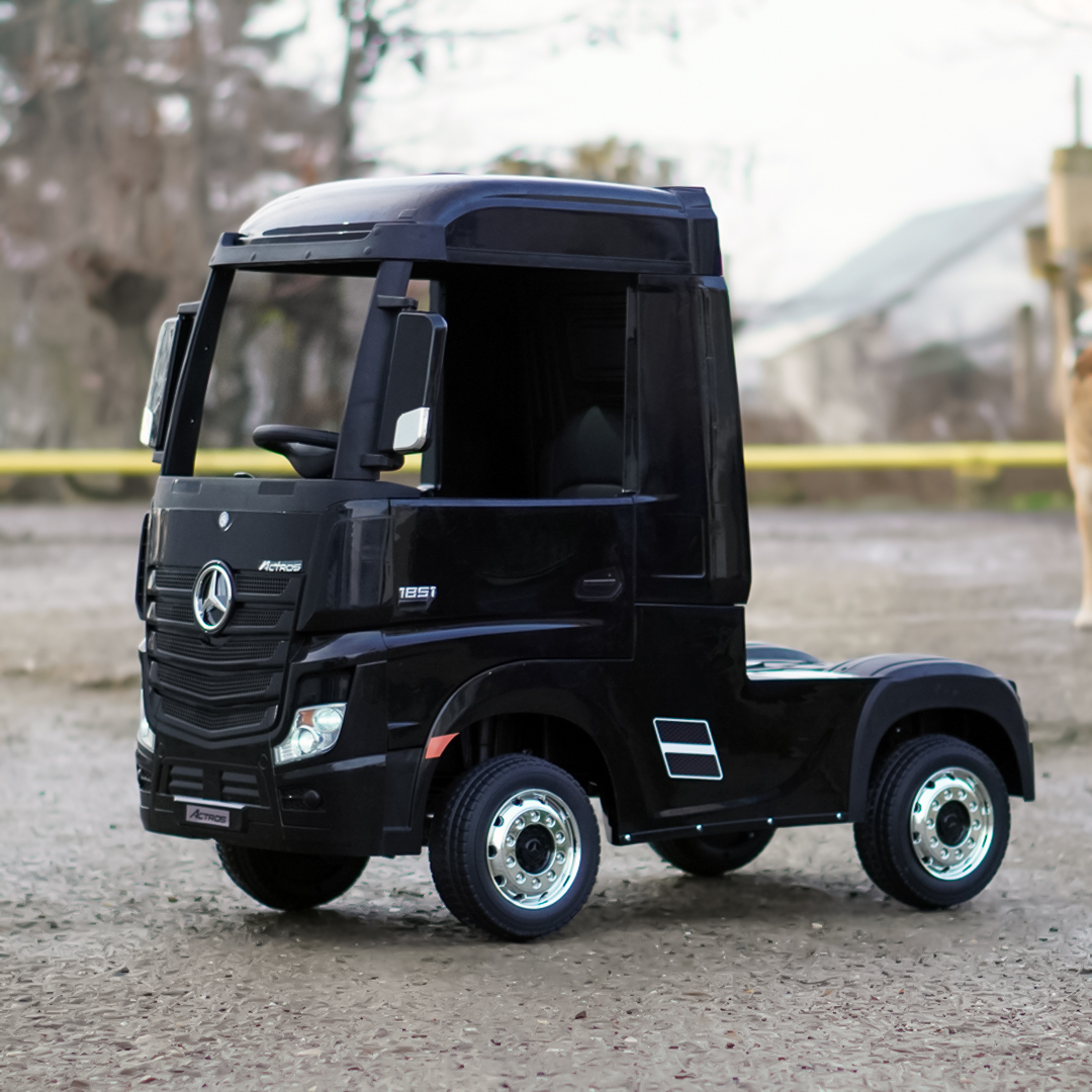 Mercedes Actros Black (5)
