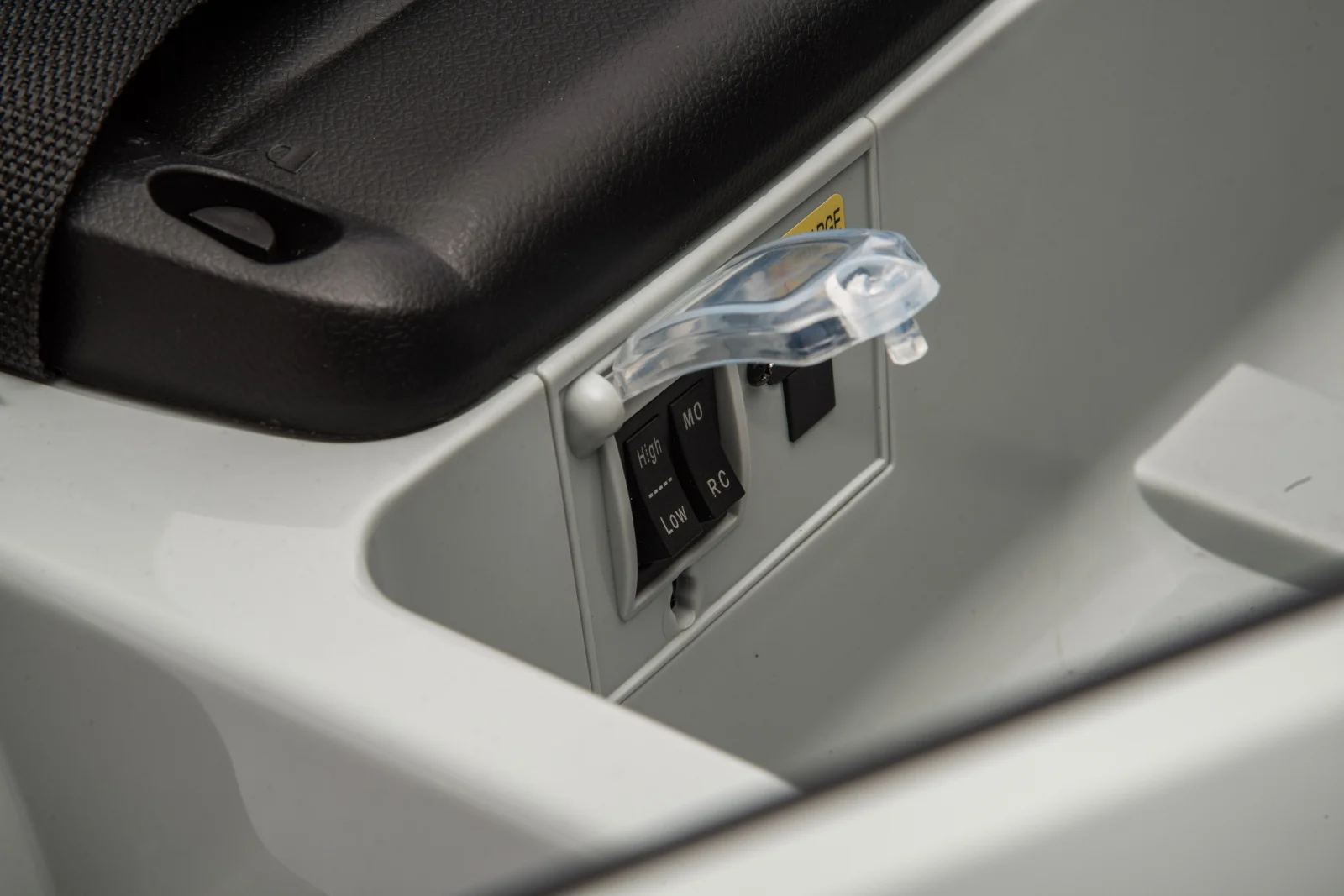 Porsche Macan Grey (1)