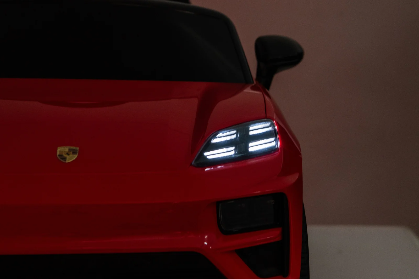 Porsche Macan Red (6)