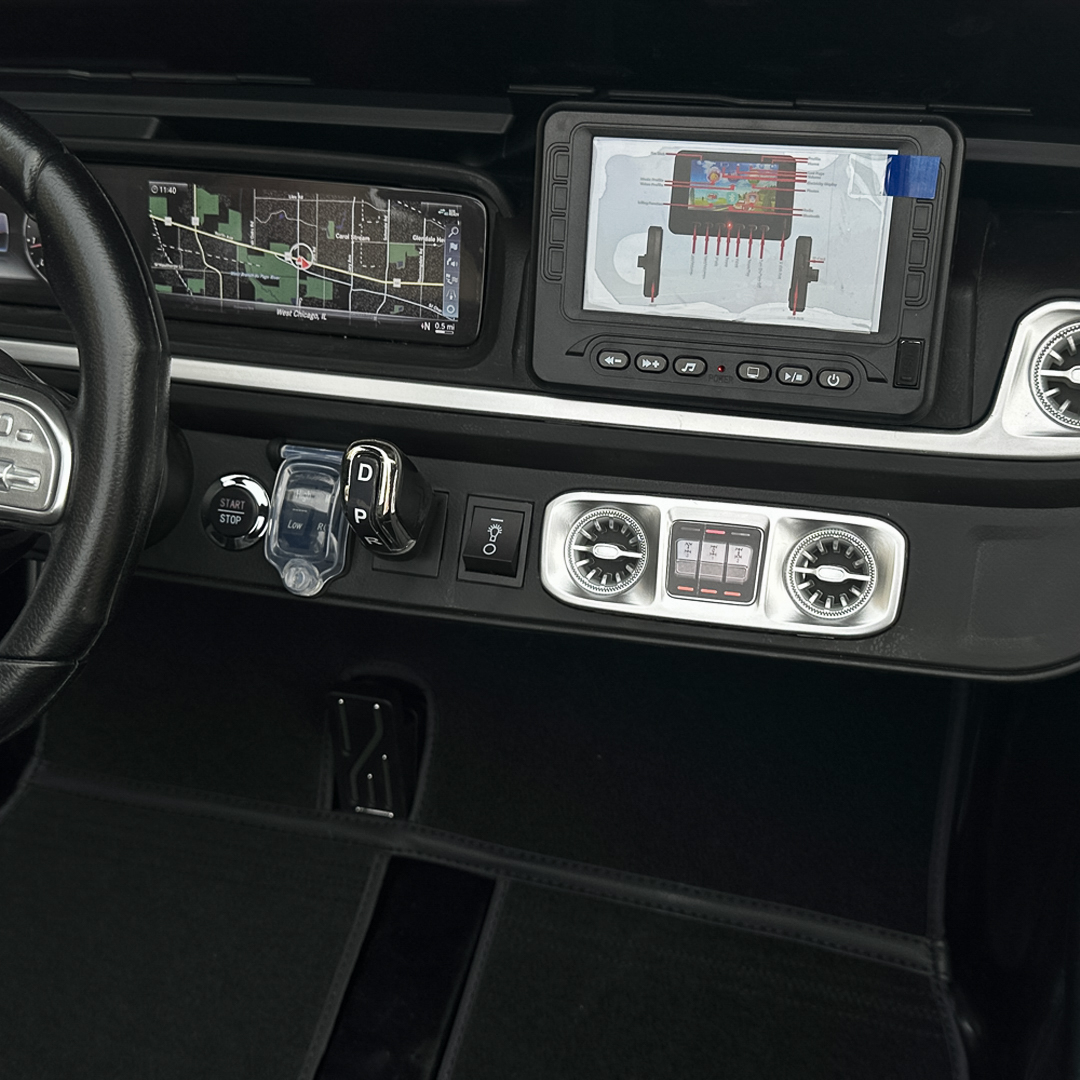 mercedes-g63-cu-2-locuri-4×4-800w-24v-14ah-mp4-neagra-001282 (2)