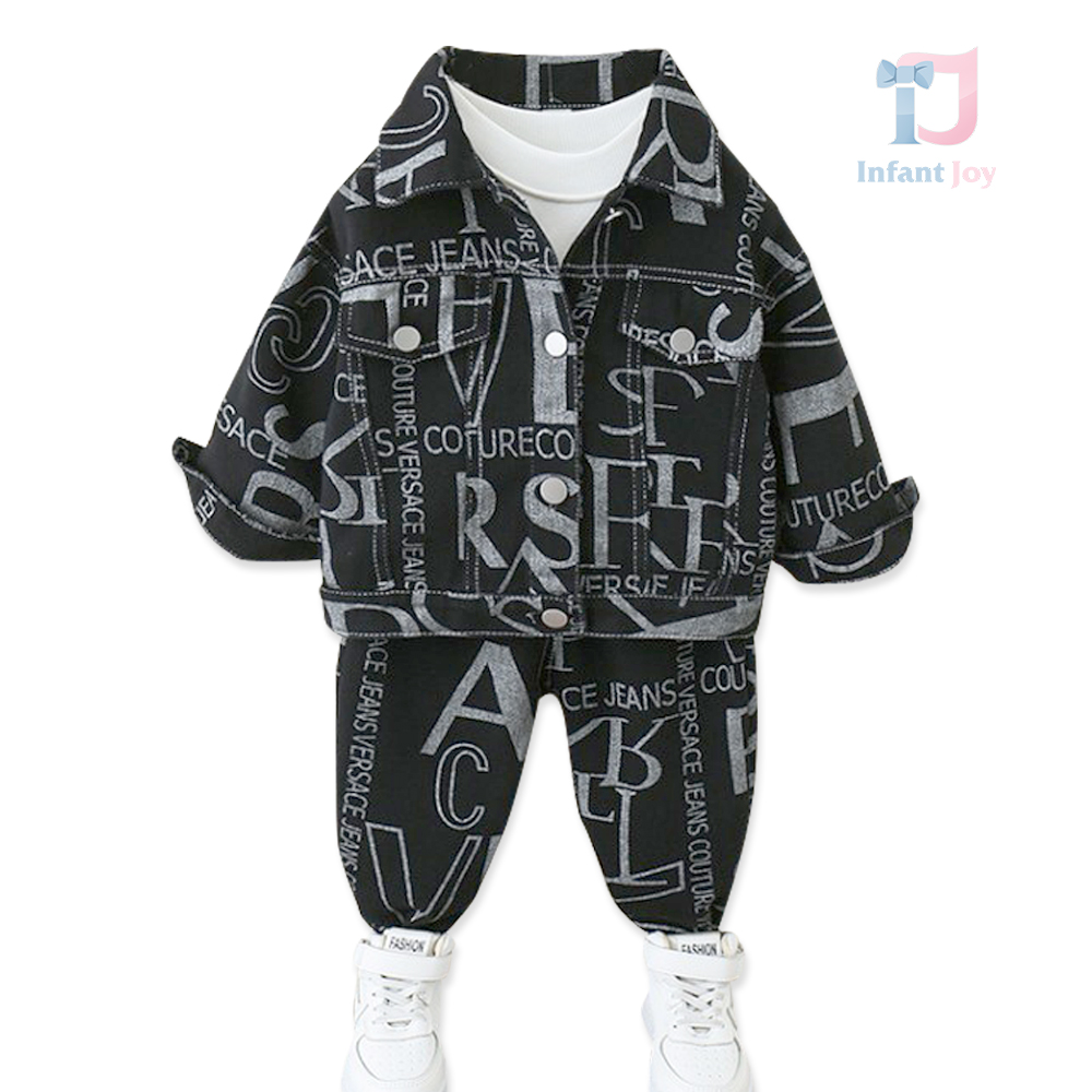 Set de 2 piese din denim cu jachetă cu guler clasic și pantaloni cu numeroase imprimeuri Graphic Denim
