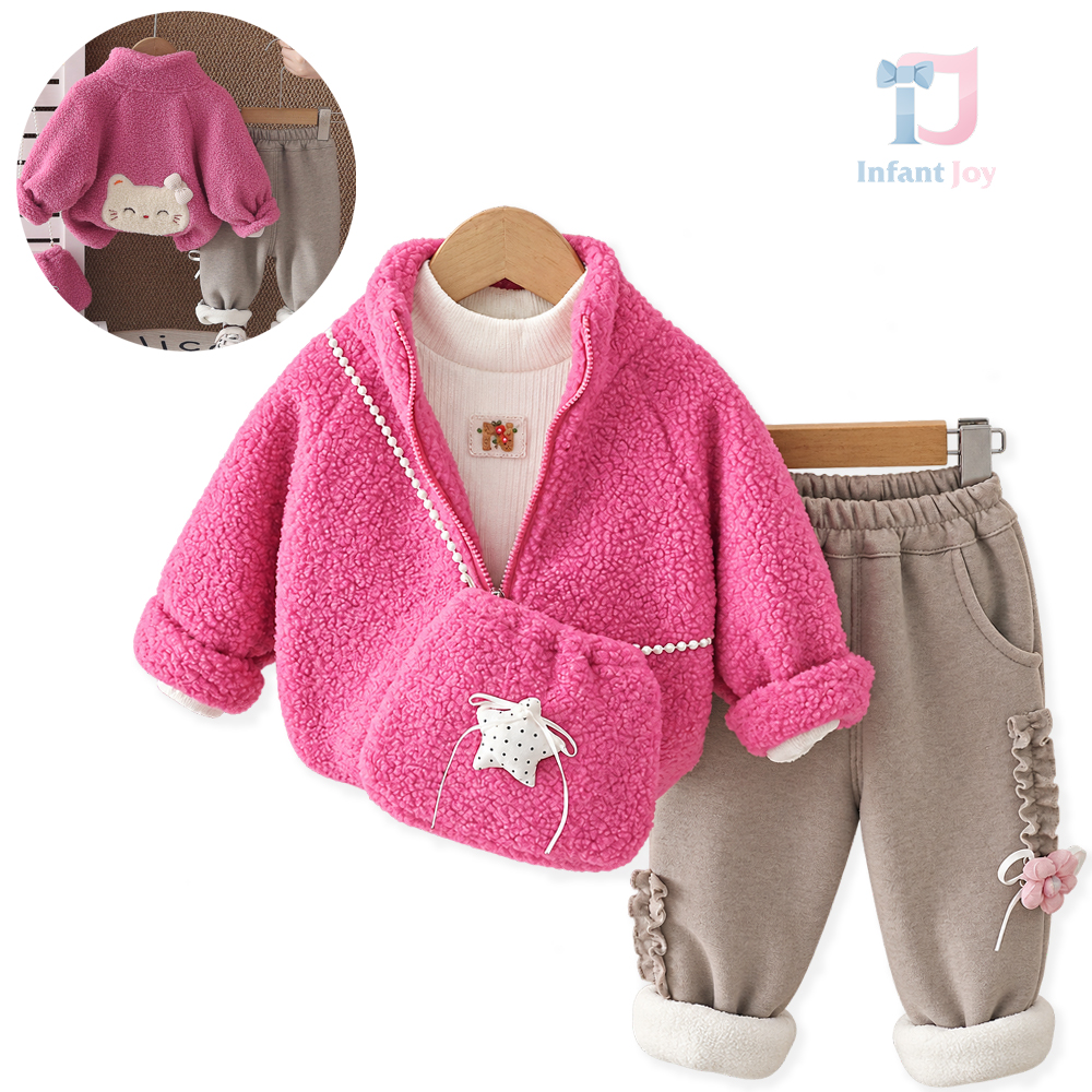 Set de 4 piese cu jachetă matlasată pufoasă cu guler înalt, elemente 3D, bluză cu emblemă, pantaloni și gentuță Starry Pocket Pink